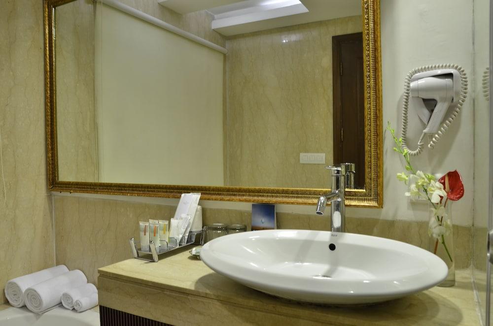 Country Inn & Suites By Radisson, Delhi Satbari New Delhi Bagian luar foto