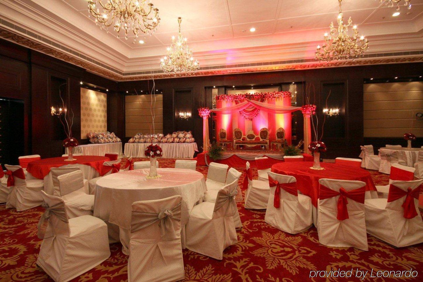 Country Inn & Suites By Radisson, Delhi Satbari New Delhi Restoran foto